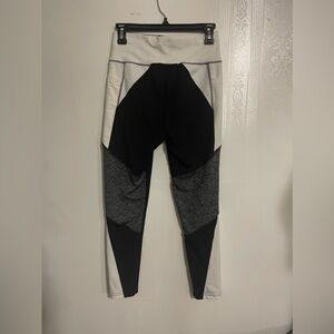 Workout leggings size M used but great condition